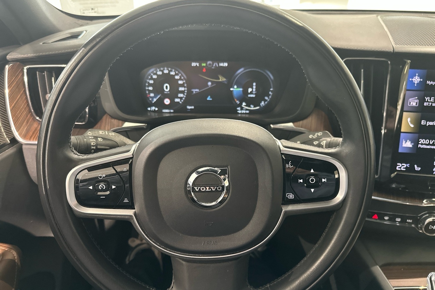 Volvo XC60 vaihtoauto