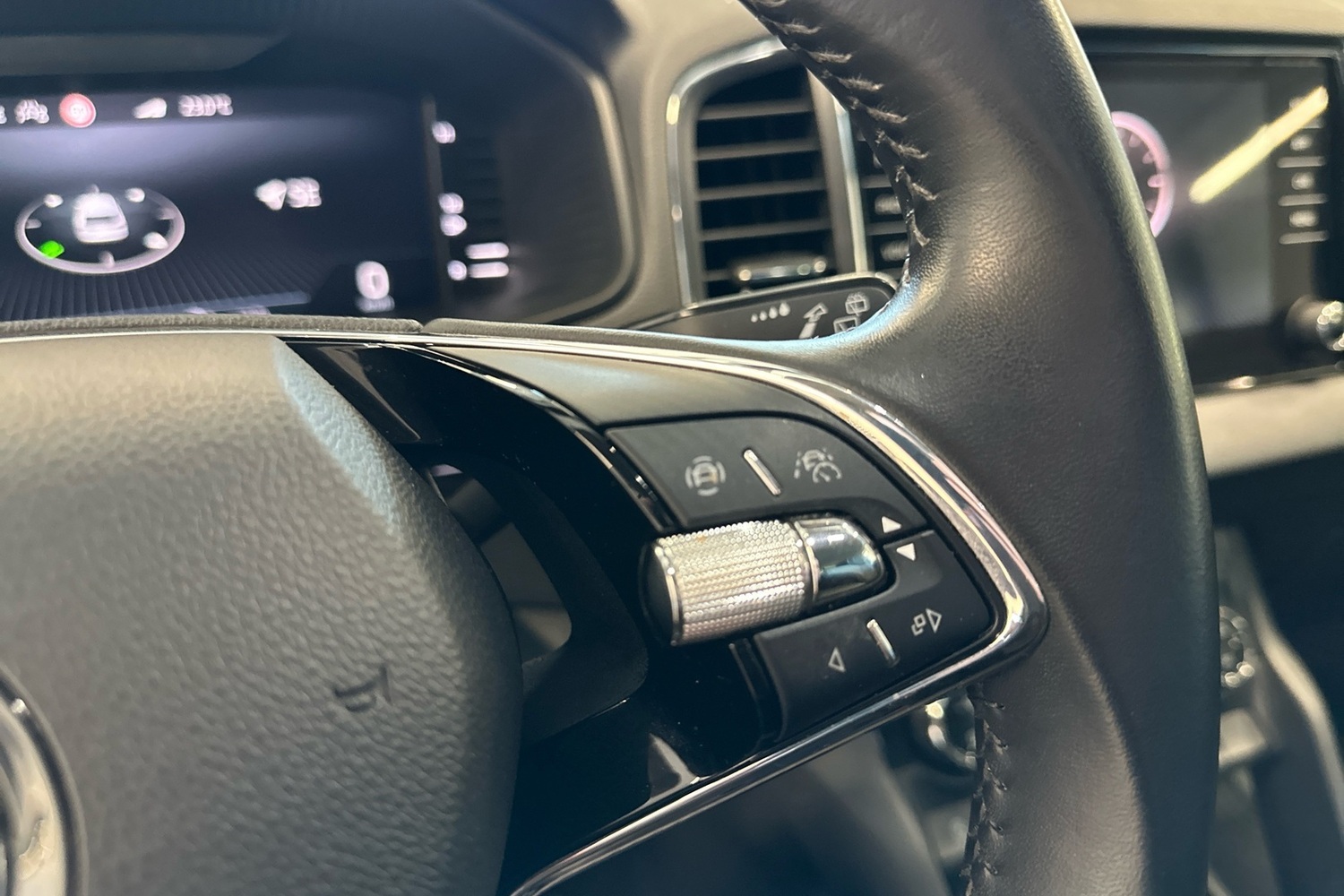 Skoda Karoq vaihtoauto
