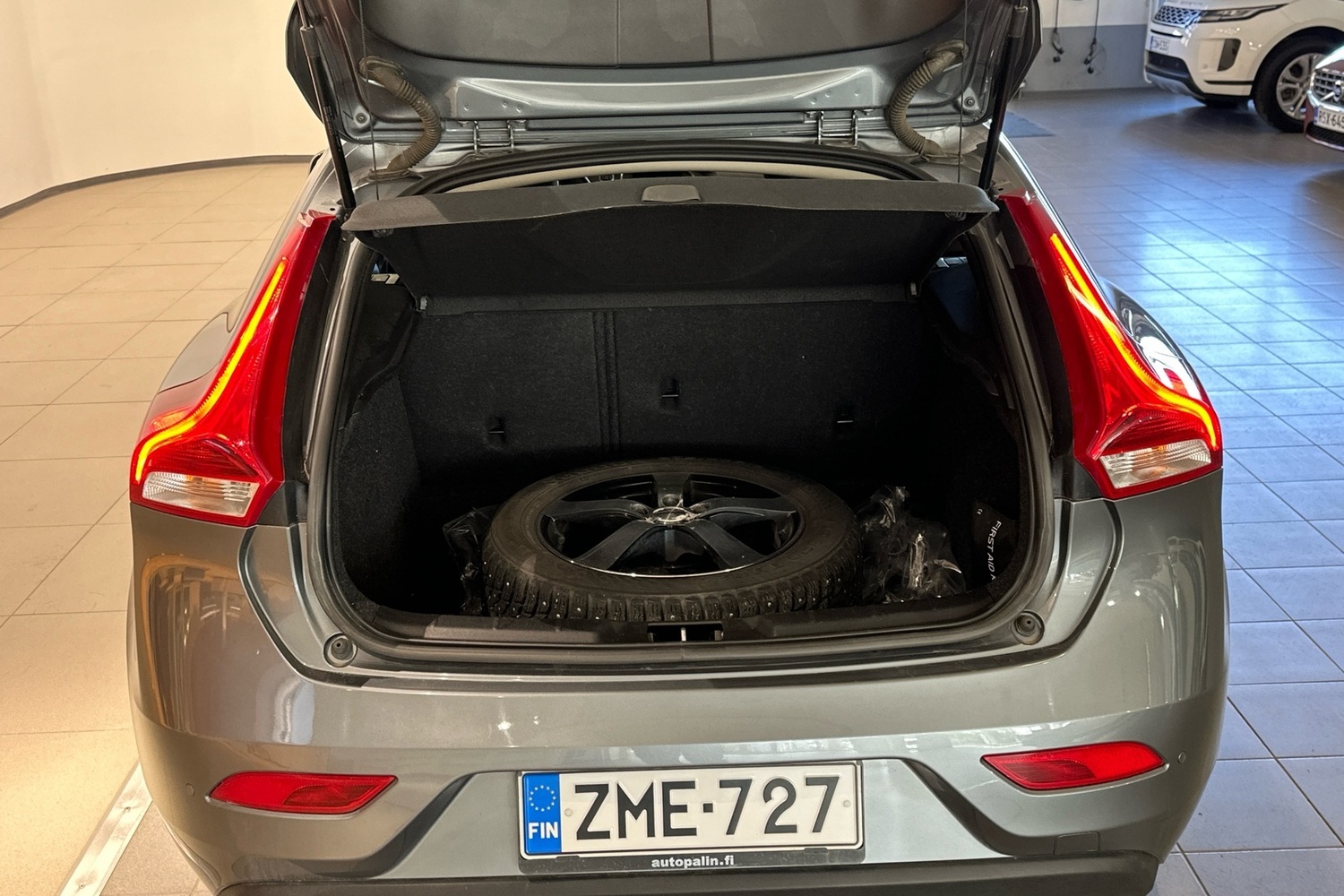 Volvo V40 vaihtoauto