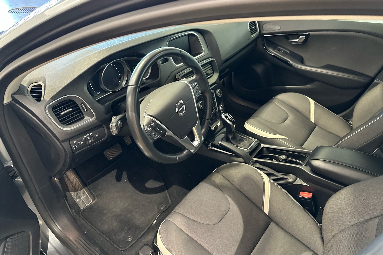 Volvo V40 vaihtoauto