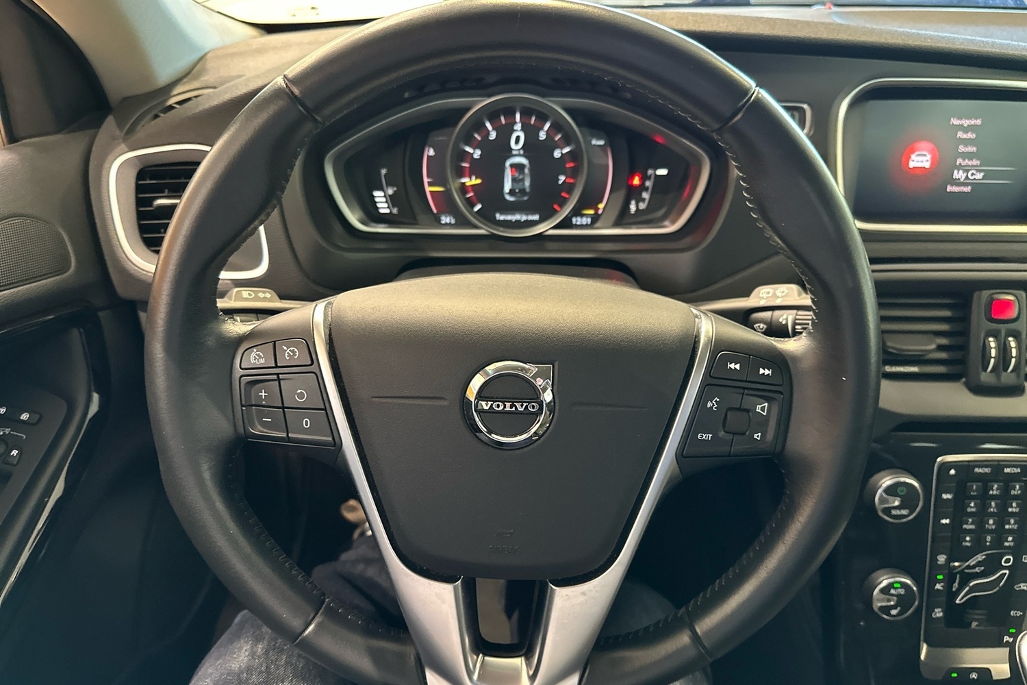 Volvo V40 vaihtoauto
