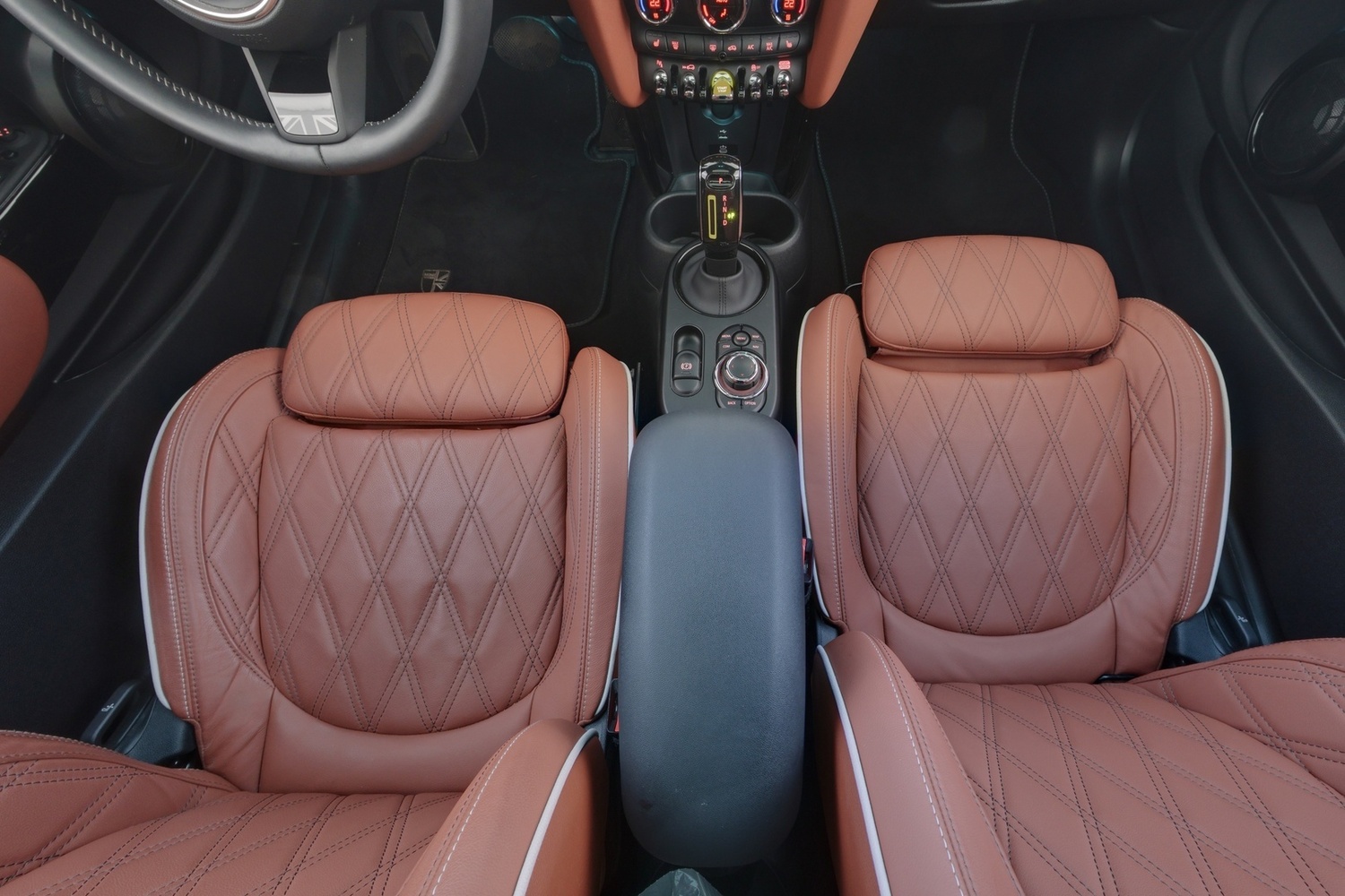 Mini Hatchback vaihtoauto