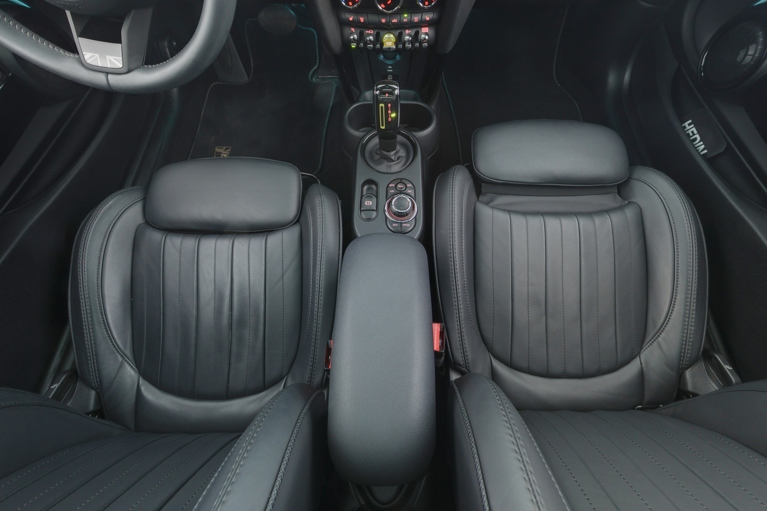 Mini Hatchback vaihtoauto