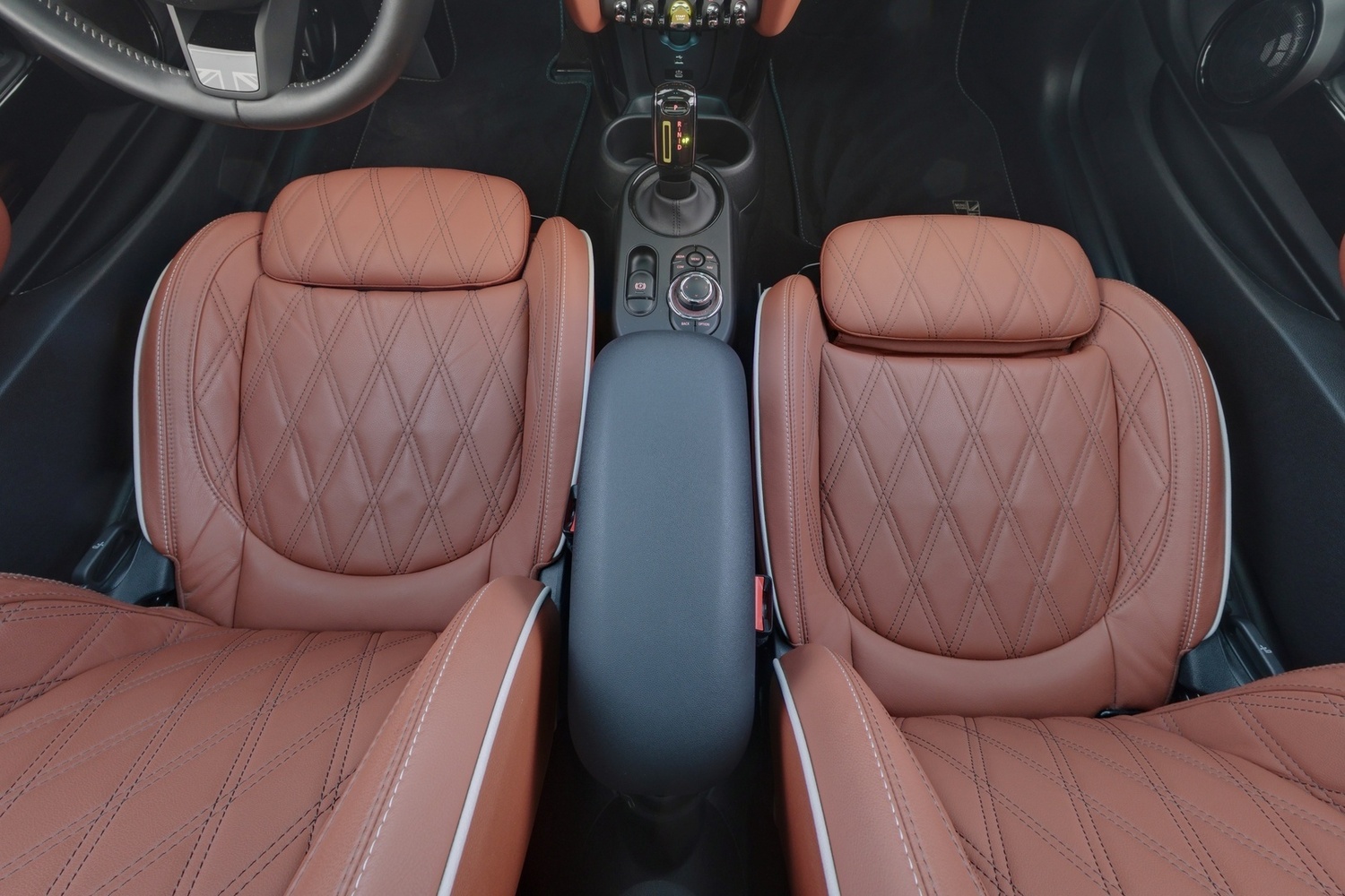 Mini Hatchback vaihtoauto