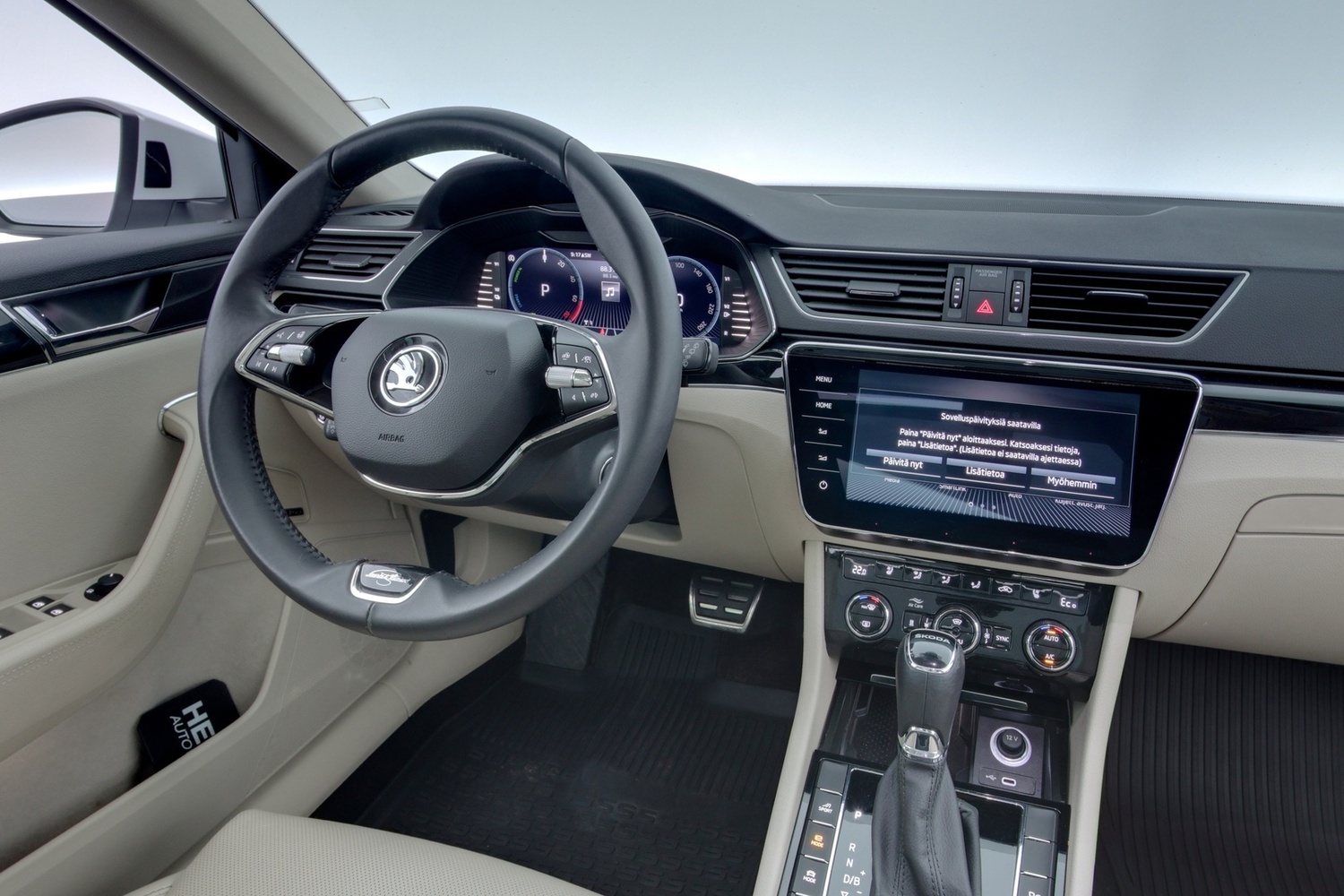 Skoda Superb vaihtoauto