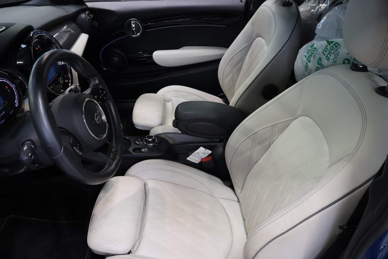 Mini Hatchback vaihtoauto