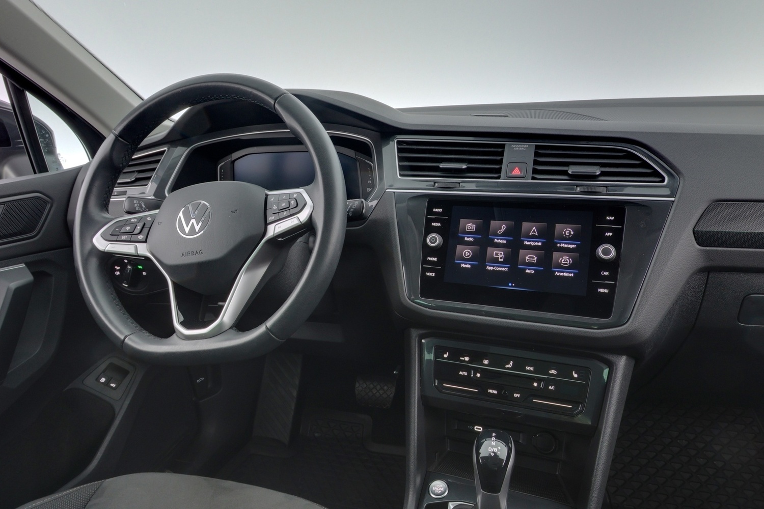 Volkswagen Tiguan vaihtoauto