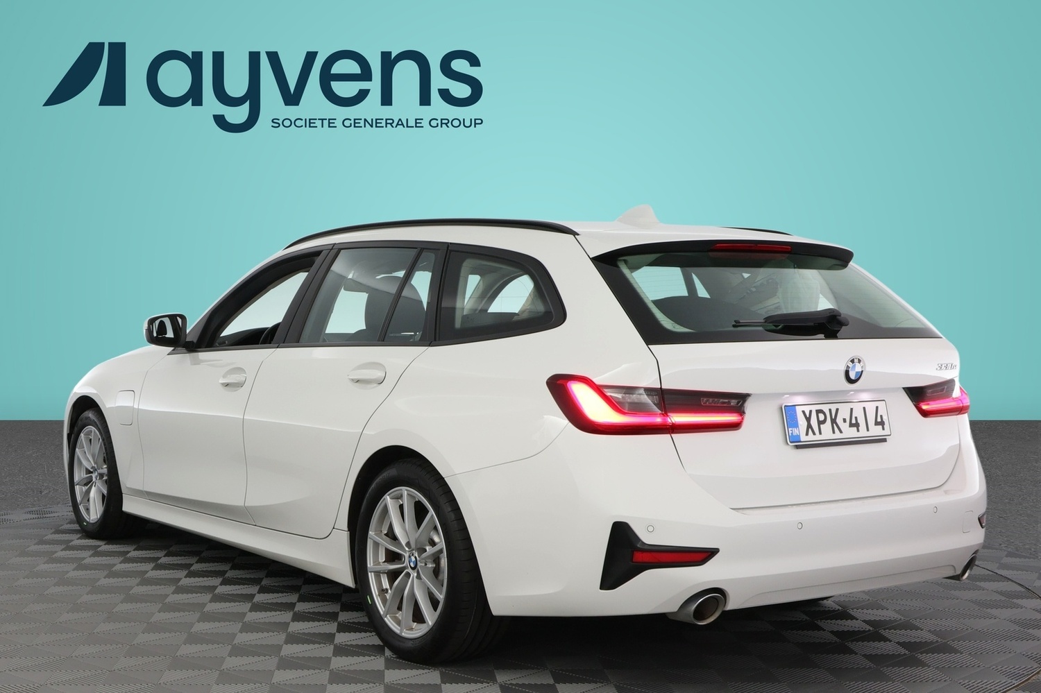 BMW 330 vaihtoauto