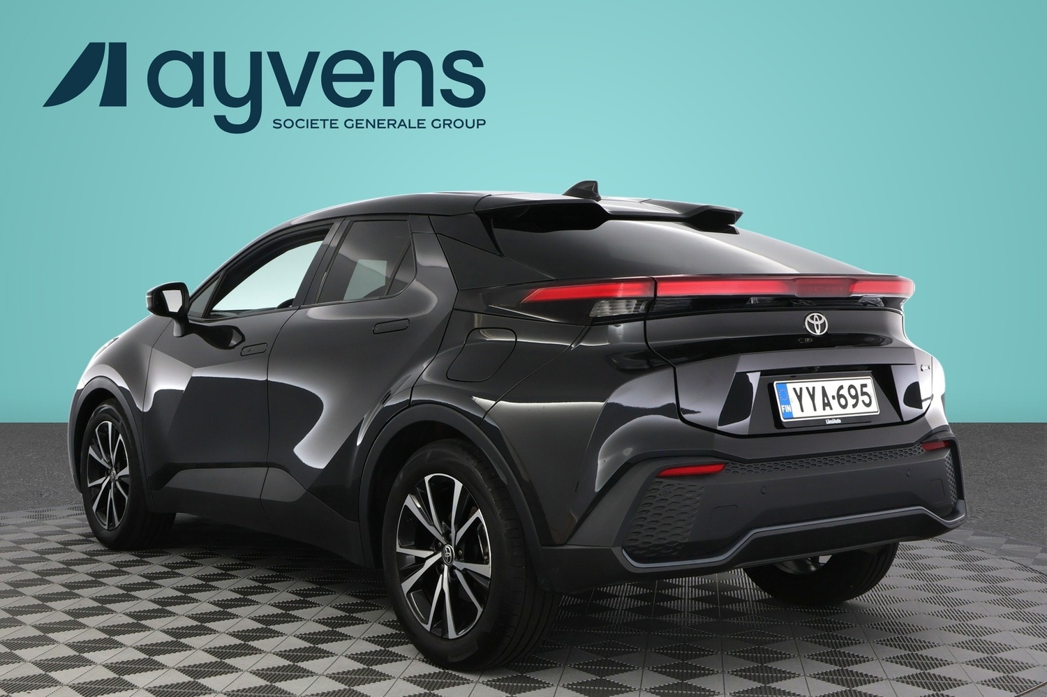 Toyota C-HR vaihtoauto