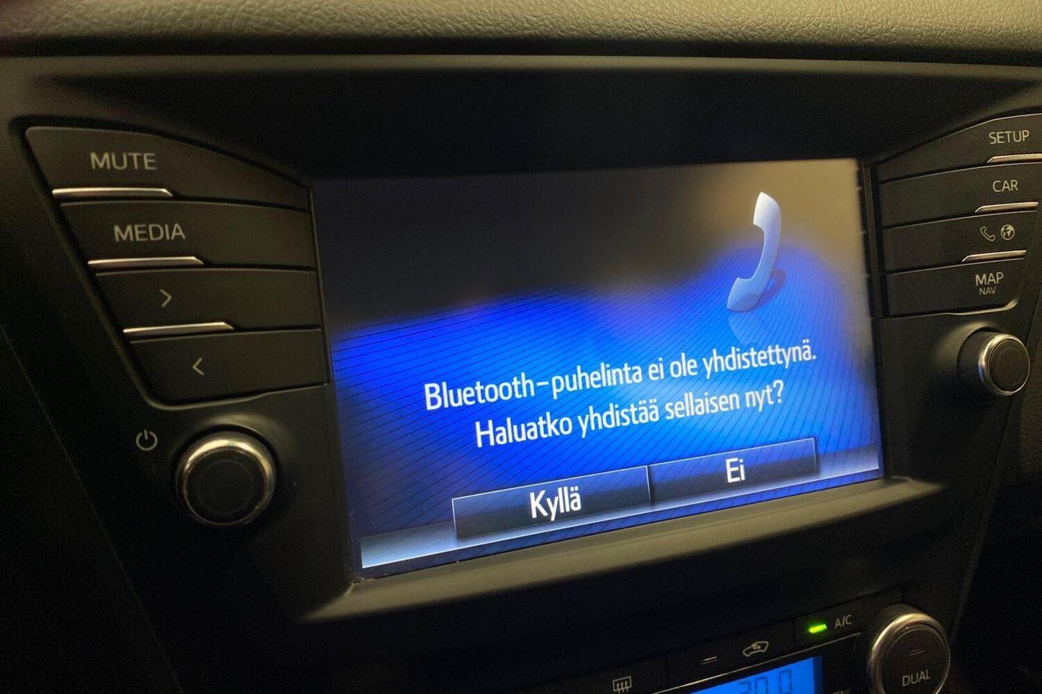 Toyota Avensis vaihtoauto