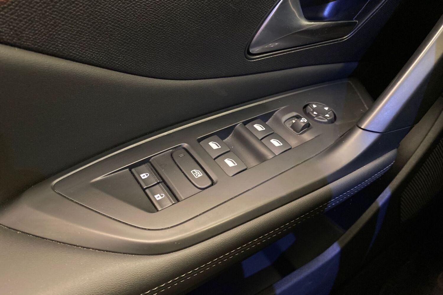 Peugeot 408 vaihtoauto