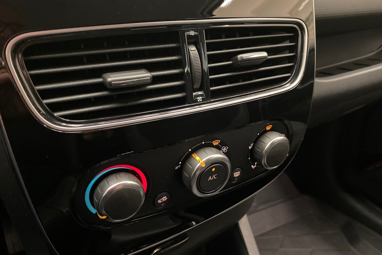 Renault Clio vaihtoauto