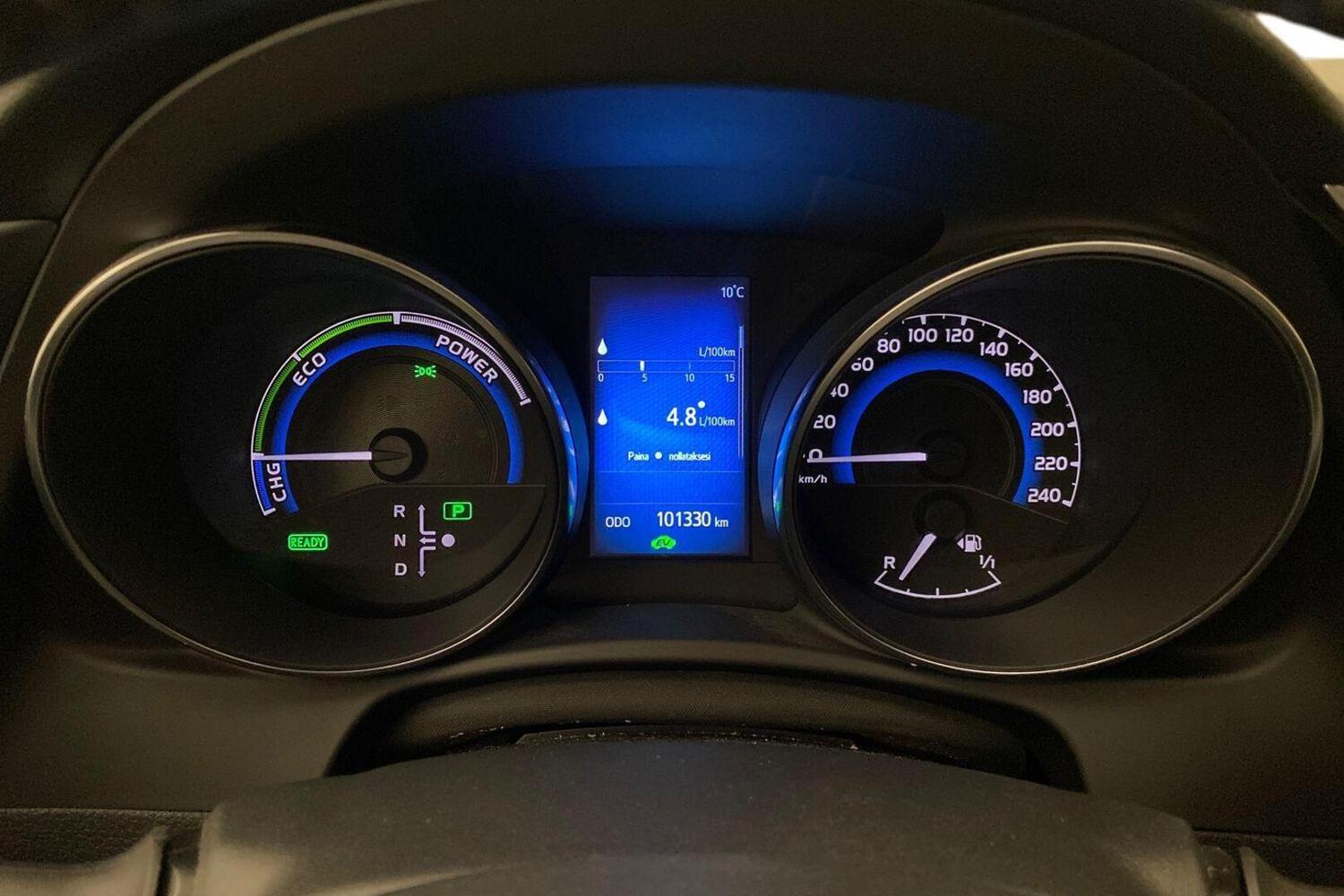 Toyota Auris vaihtoauto