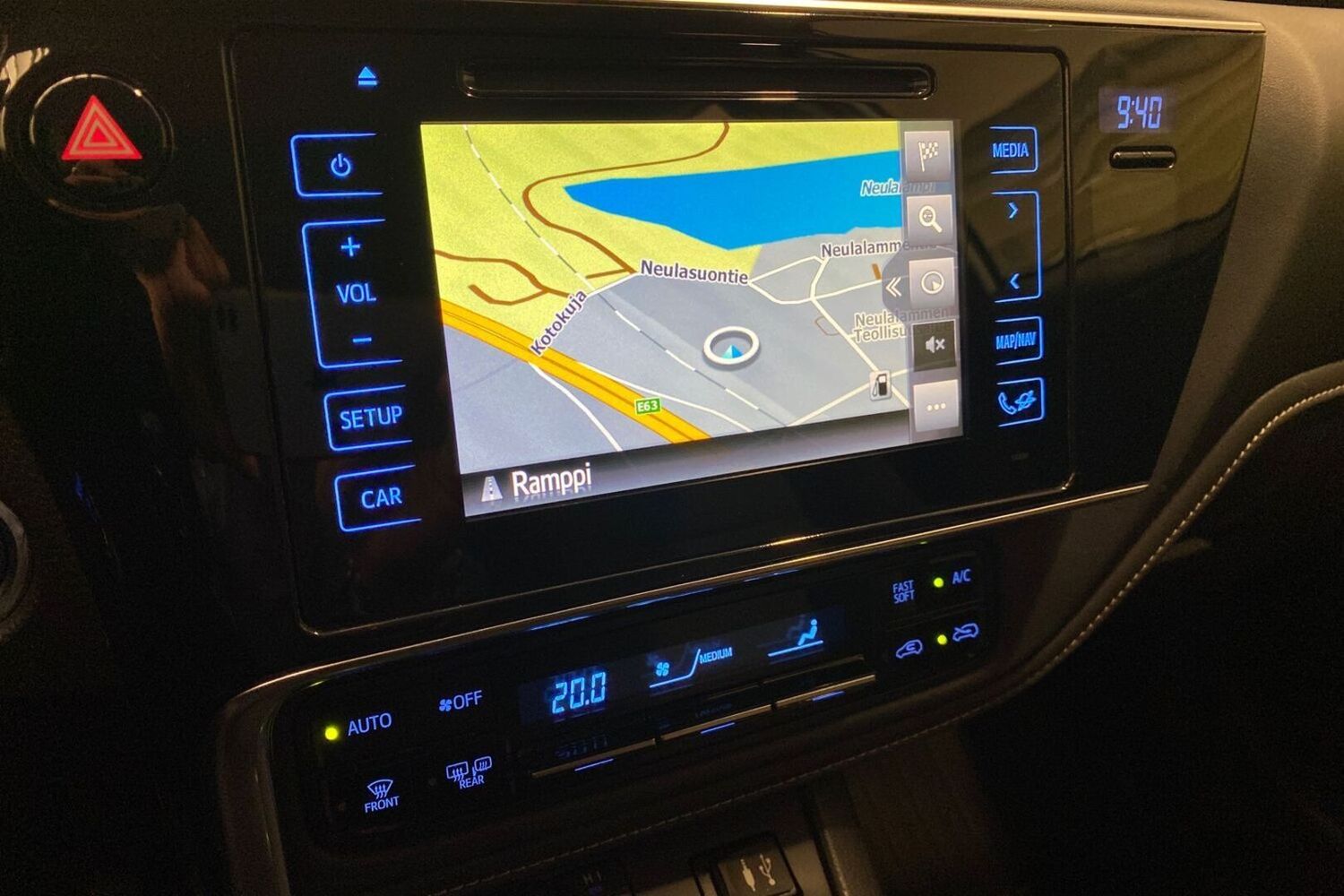 Toyota Auris vaihtoauto