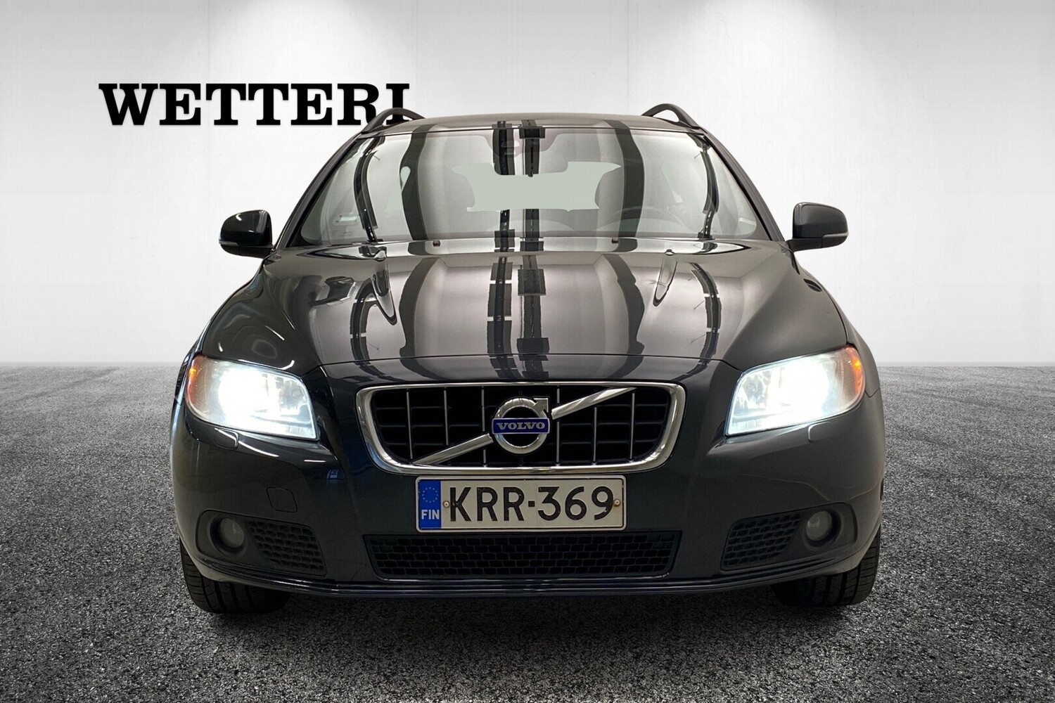 Volvo V70 vaihtoauto