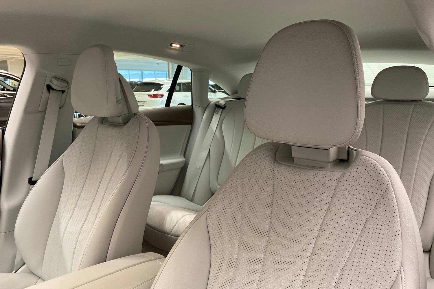 Mercedes-Benz EQE vaihtoauto