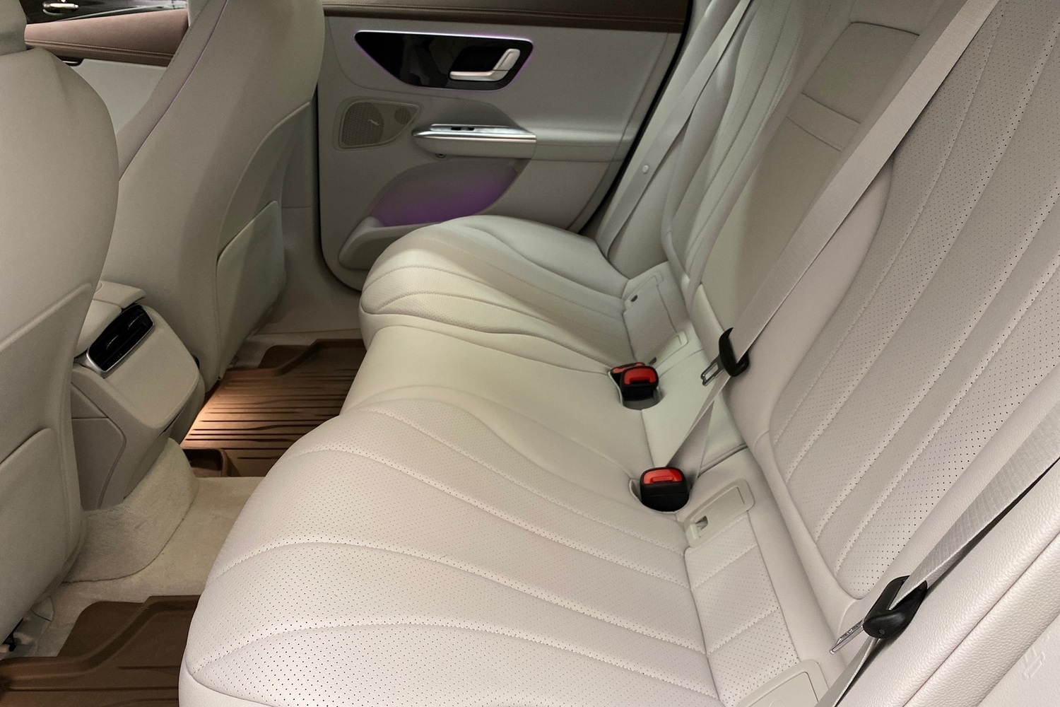 Mercedes-Benz EQE vaihtoauto