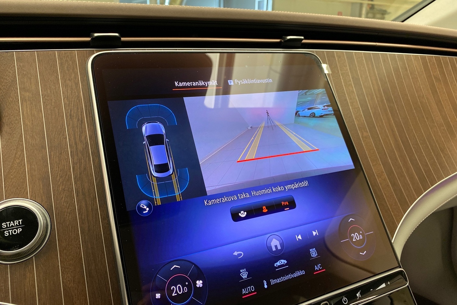 Mercedes-Benz EQE vaihtoauto