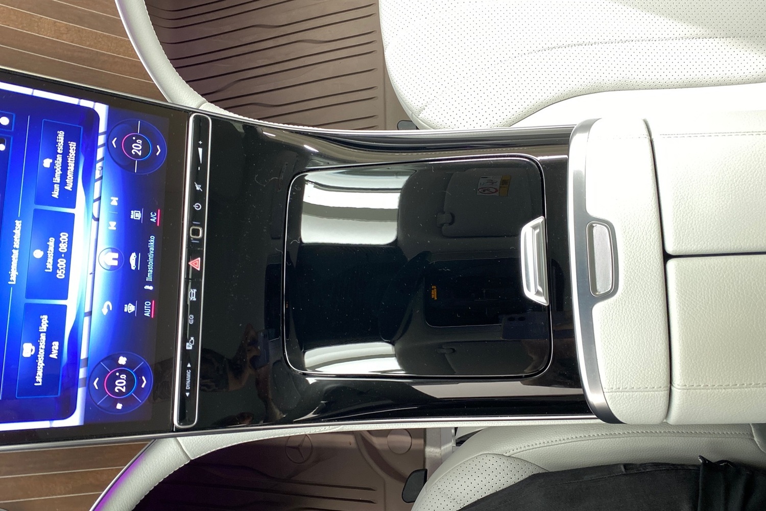Mercedes-Benz EQE vaihtoauto