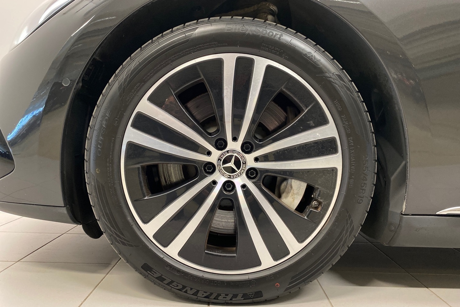 Mercedes-Benz EQE vaihtoauto