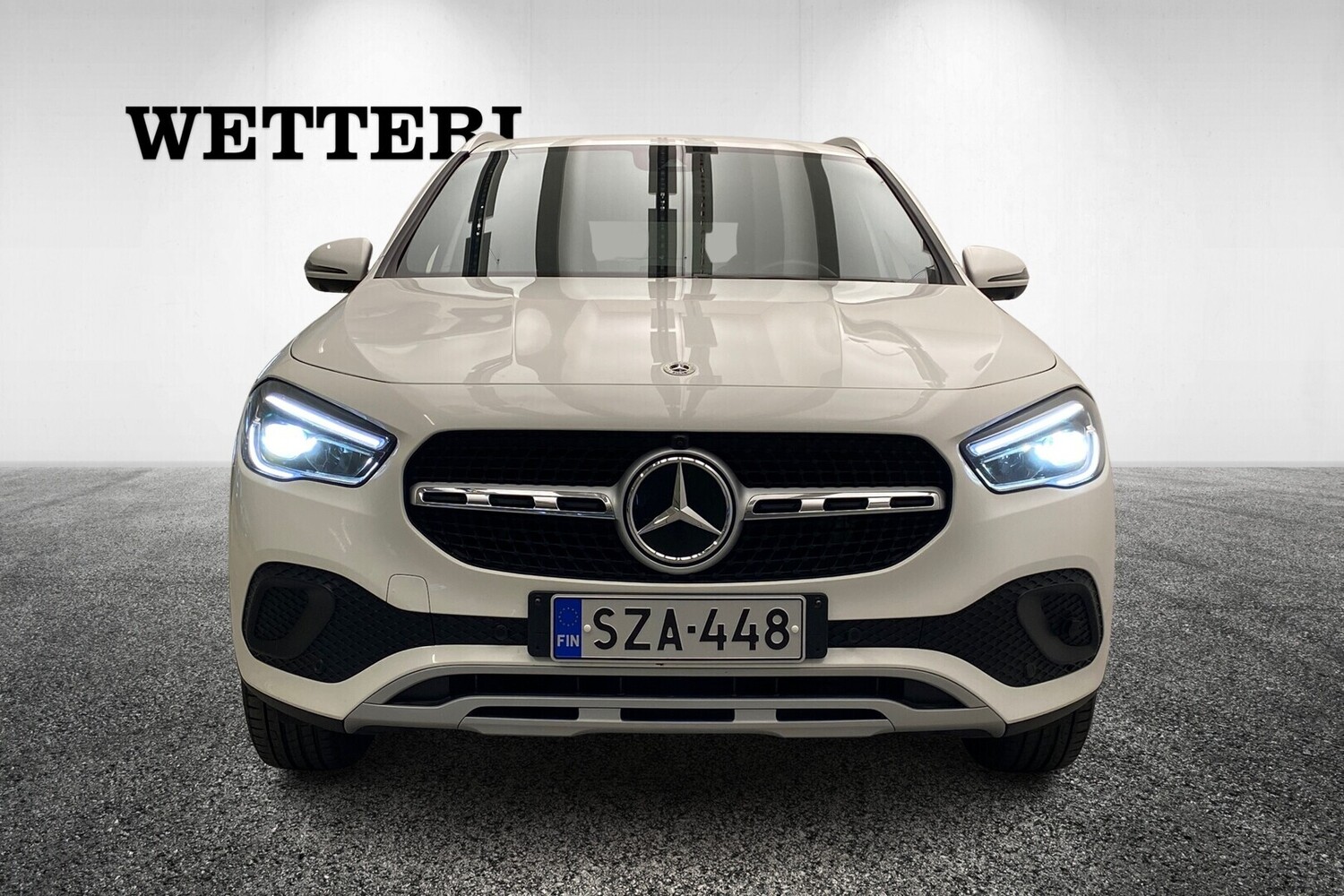 Mercedes-Benz GLA vaihtoauto