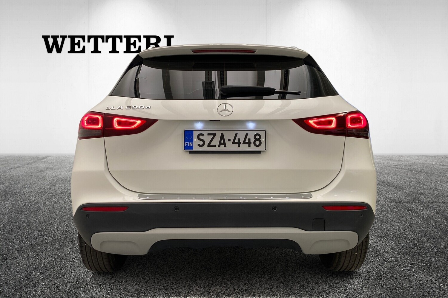 Mercedes-Benz GLA vaihtoauto