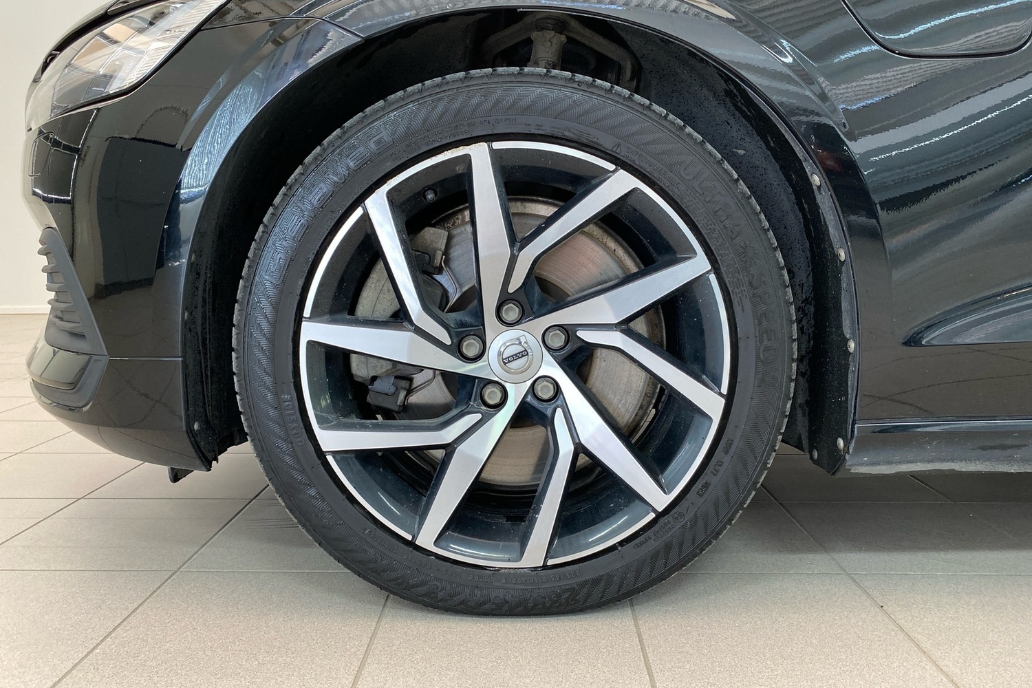 Volvo V60 vaihtoauto