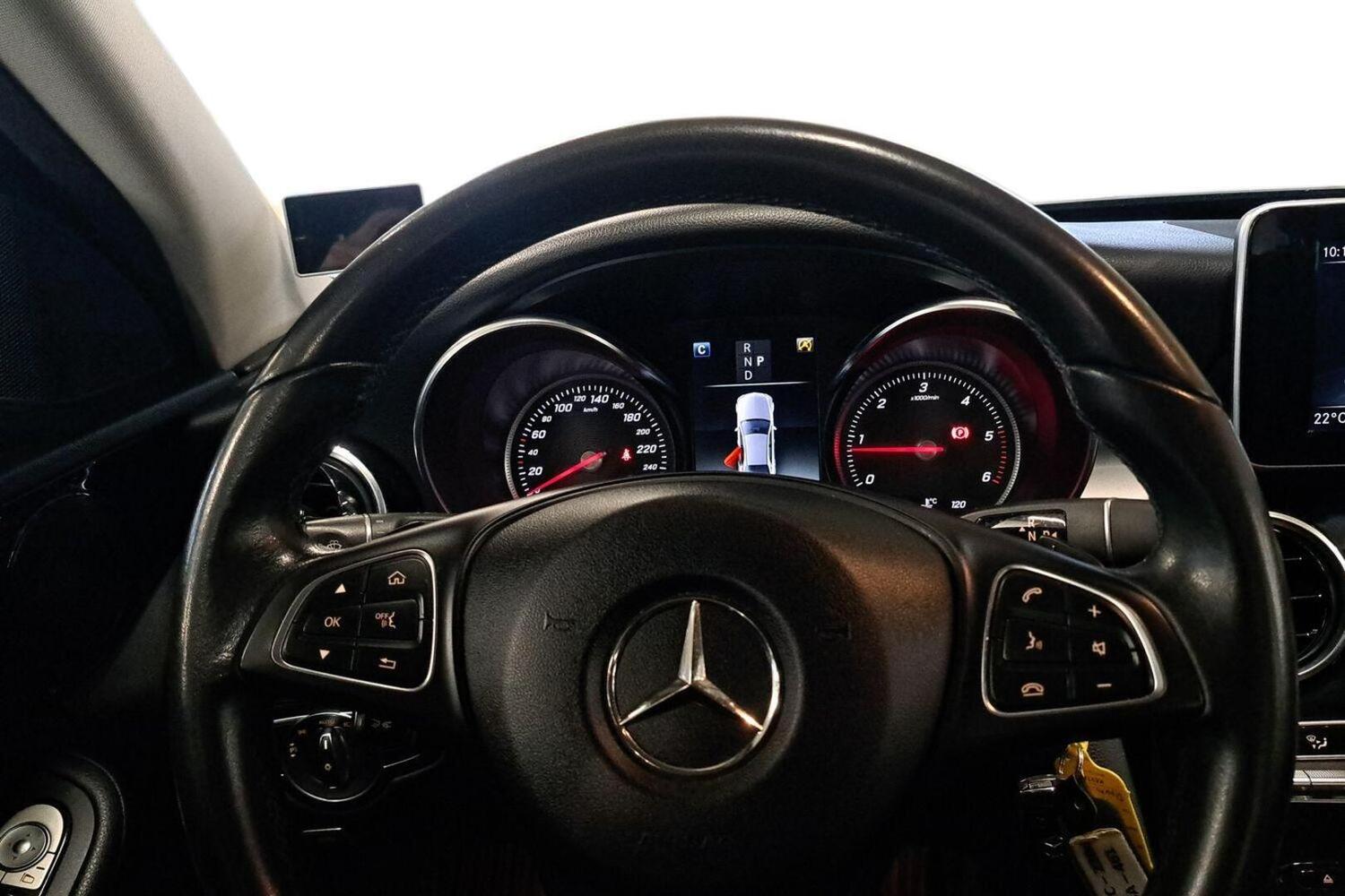 Mercedes-Benz C vaihtoauto