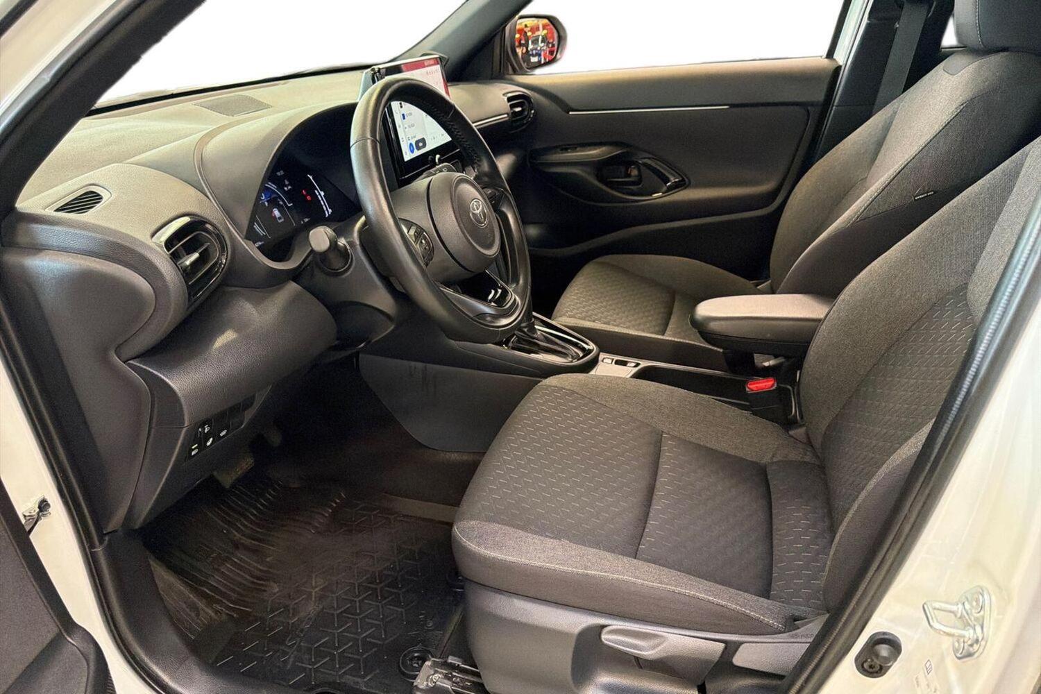 Toyota Yaris Cross vaihtoauto