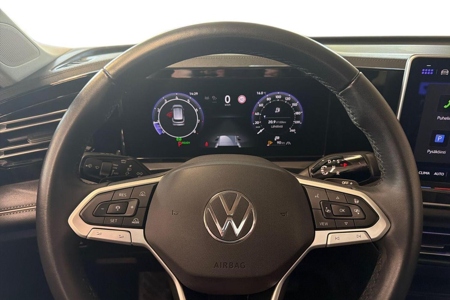 Volkswagen Tiguan vaihtoauto