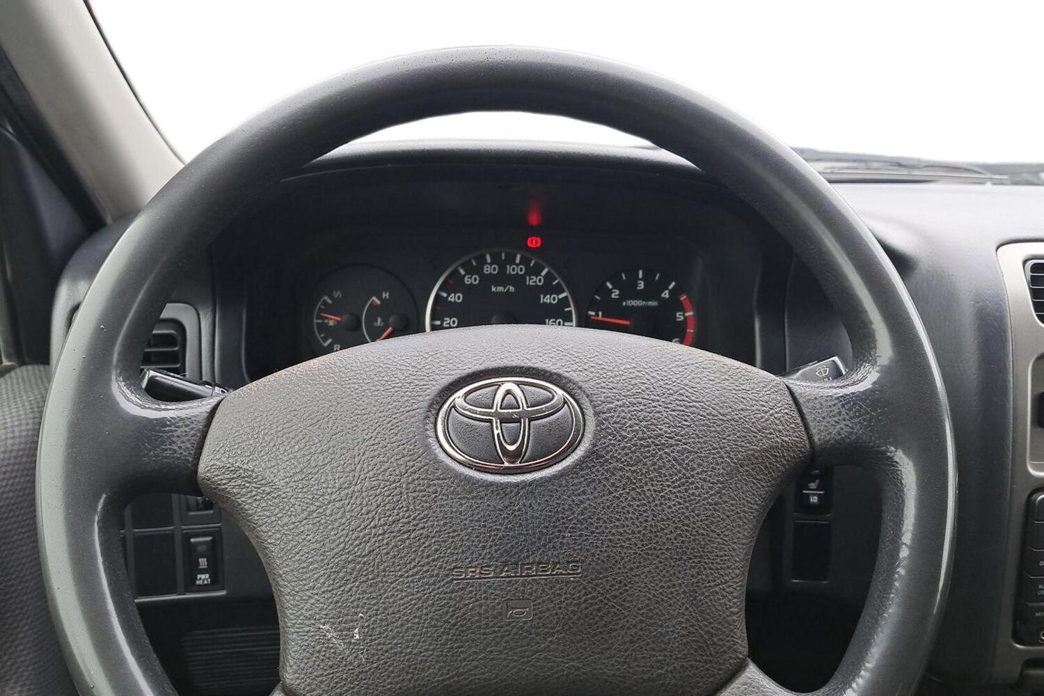 Toyota Hiace vaihtoauto
