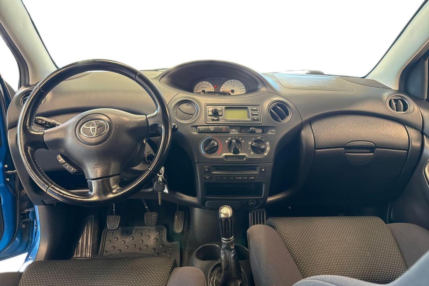 Toyota Yaris vaihtoauto
