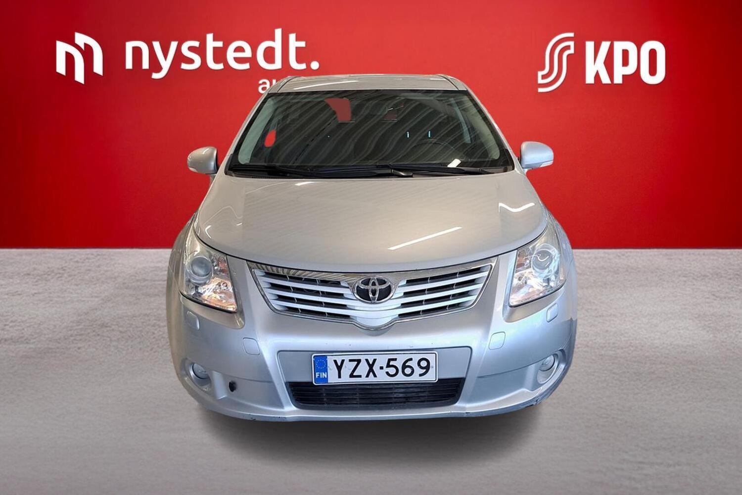 Toyota Avensis vaihtoauto