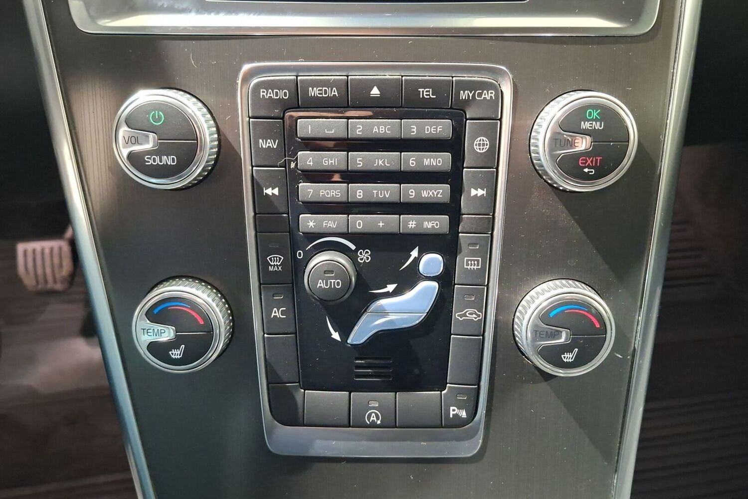 Volvo XC60 vaihtoauto