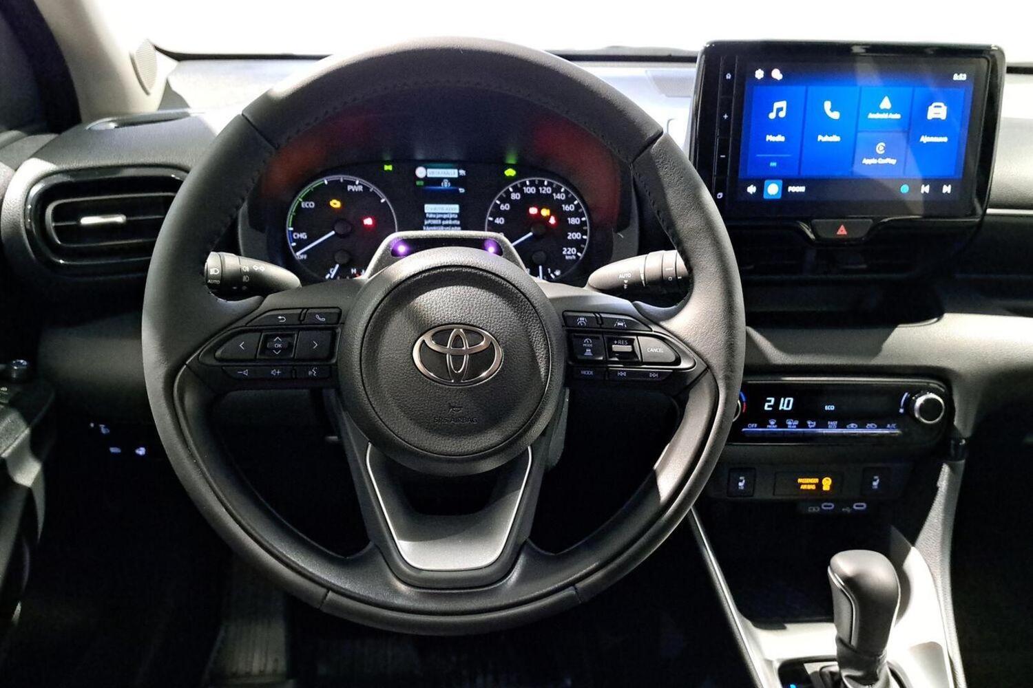 Toyota Yaris vaihtoauto