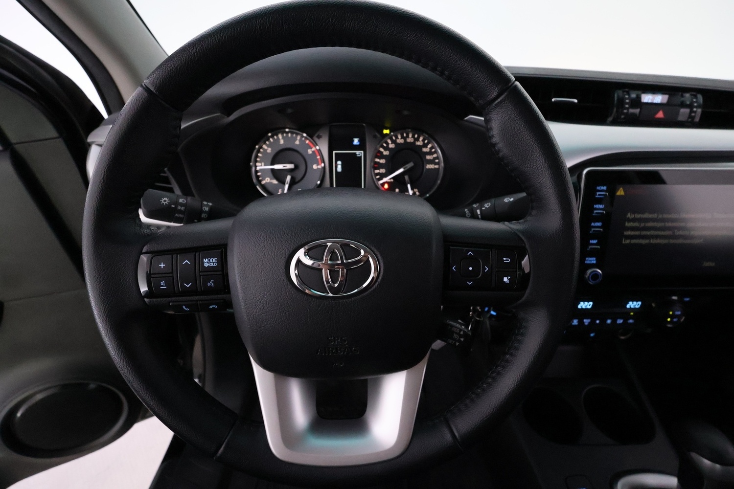 Toyota Hilux vaihtoauto