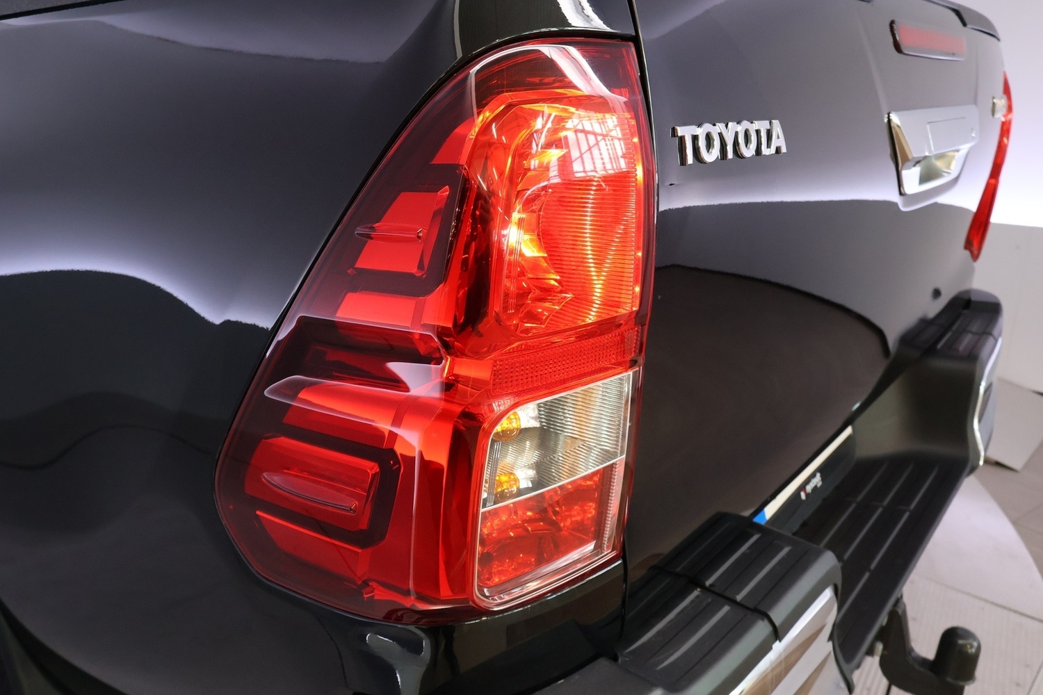 Toyota Hilux vaihtoauto