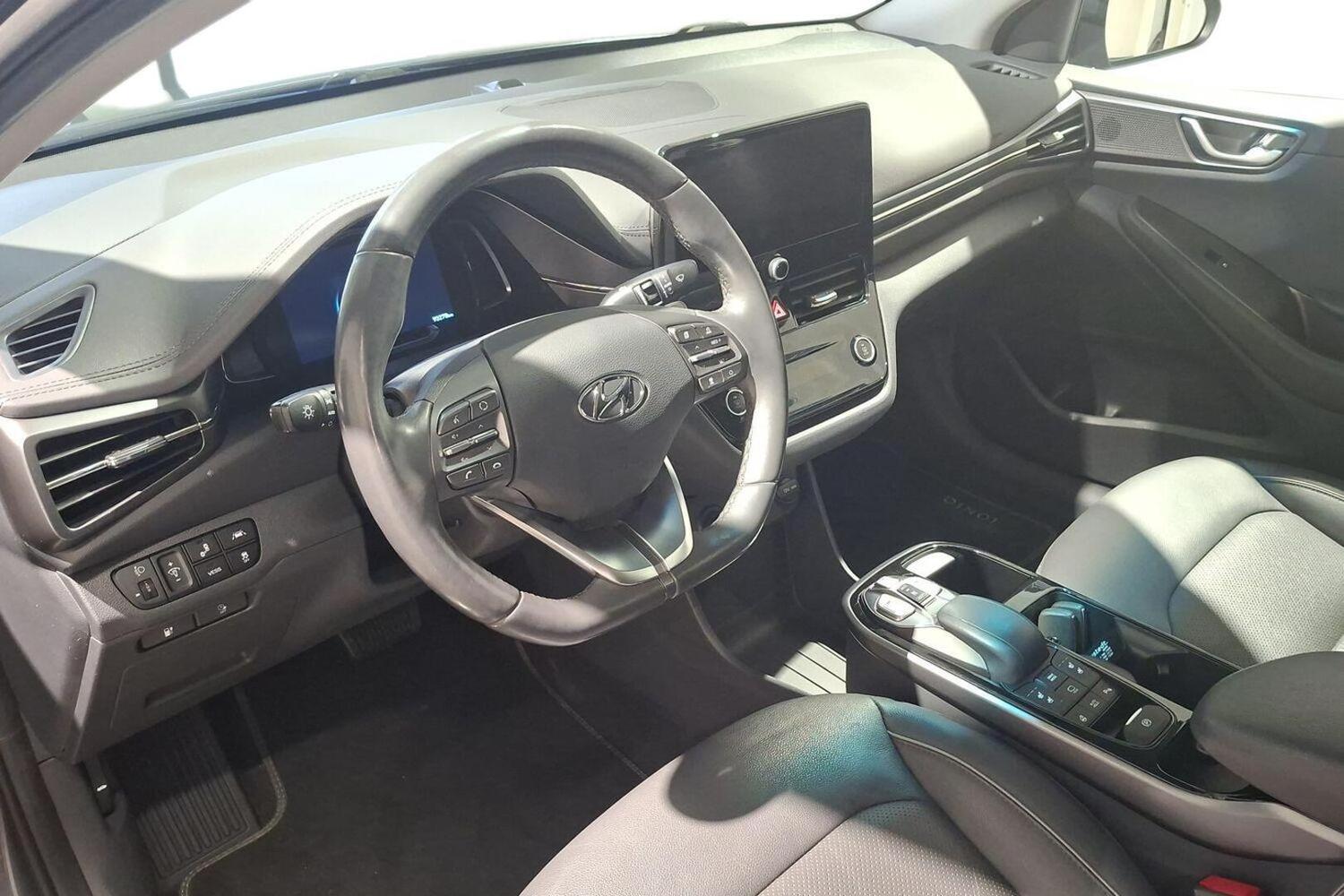 Hyundai IONIQ electric vaihtoauto