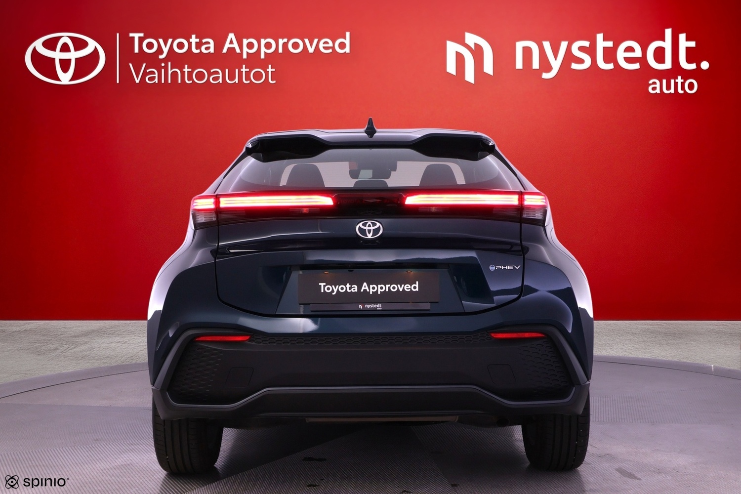 Toyota C-HR vaihtoauto