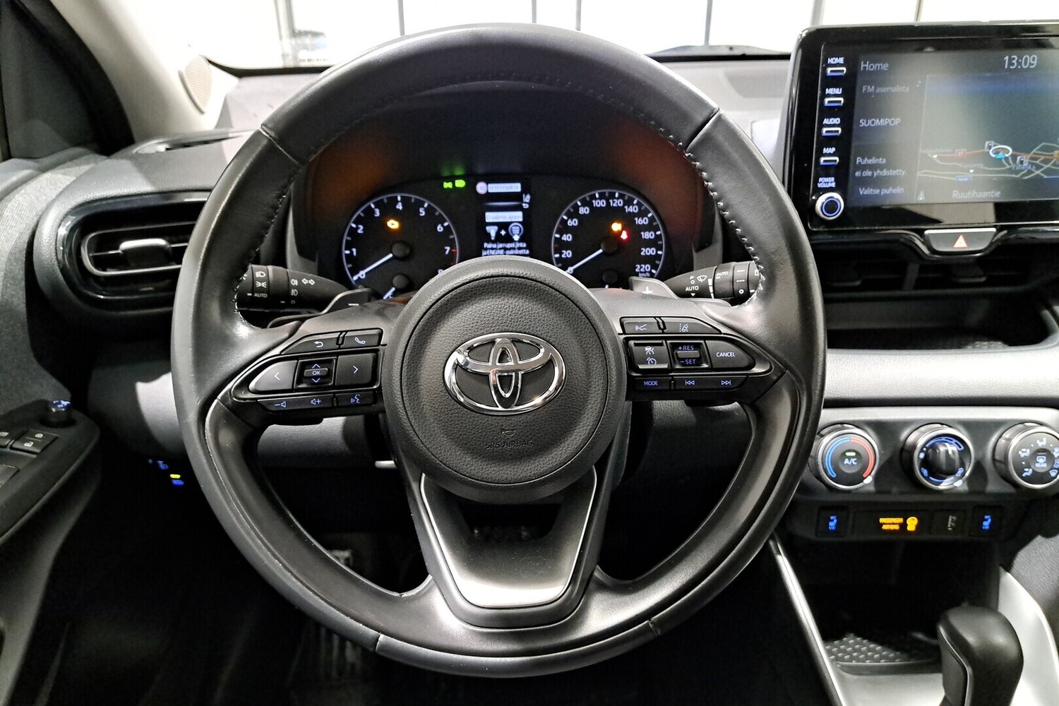 Toyota Yaris vaihtoauto