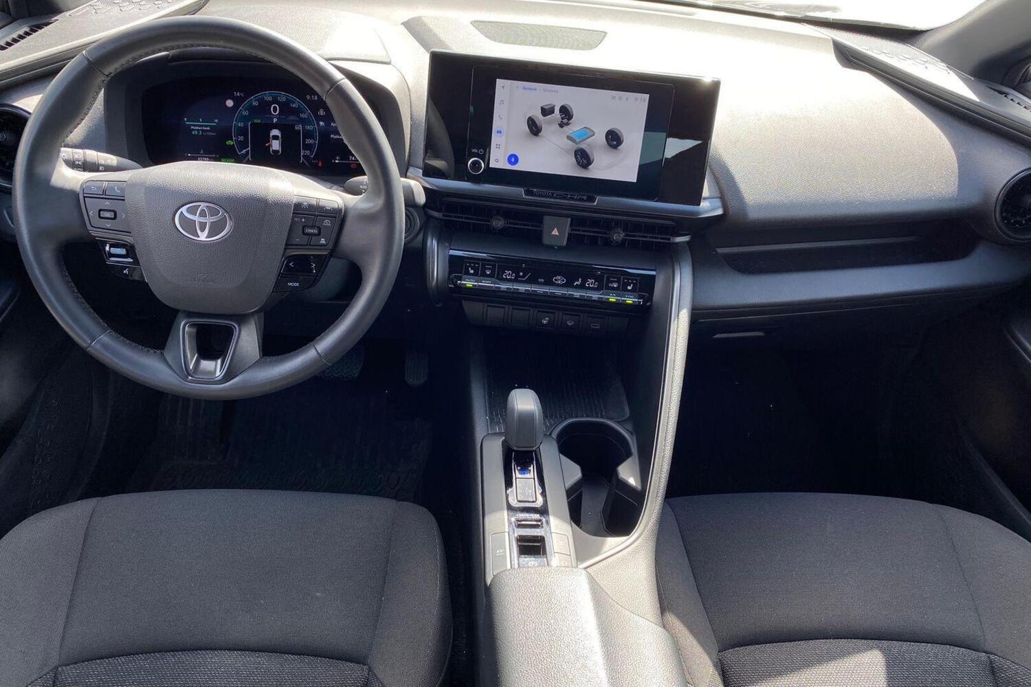 Toyota C-HR vaihtoauto