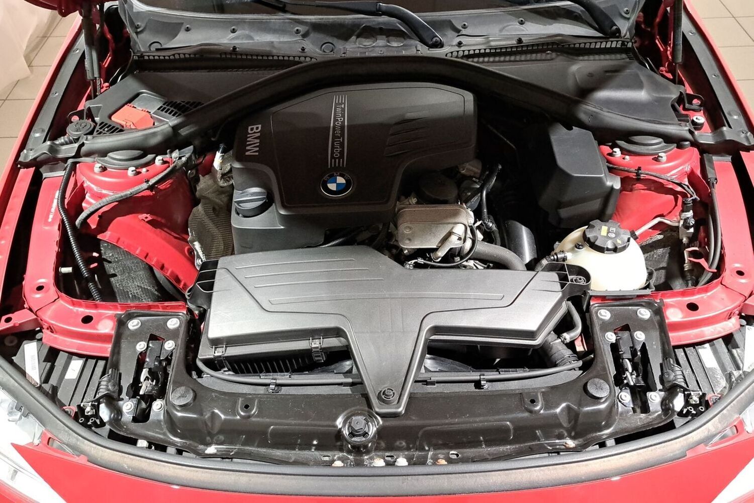 BMW 320 vaihtoauto