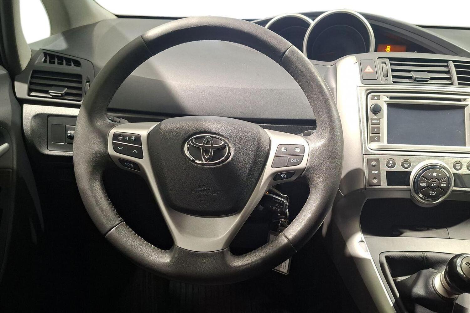 Toyota Verso vaihtoauto