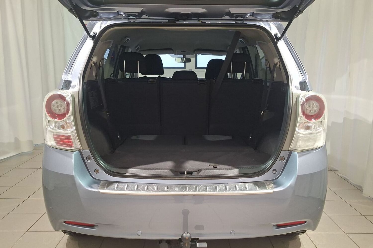 Toyota Verso vaihtoauto