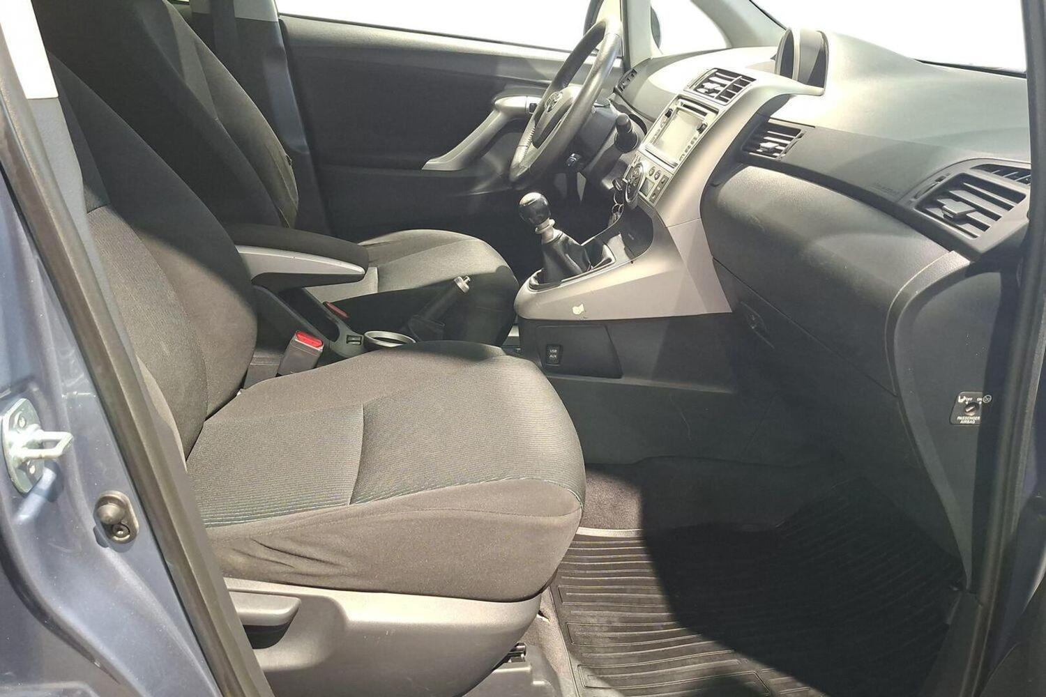 Toyota Verso vaihtoauto