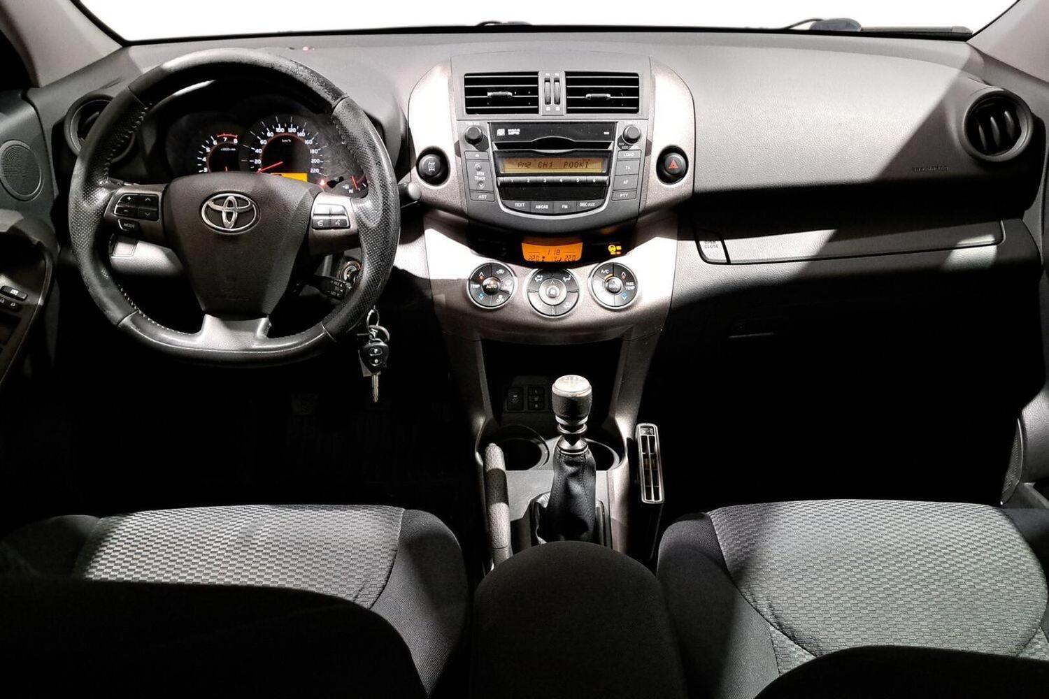 Toyota RAV4 vaihtoauto