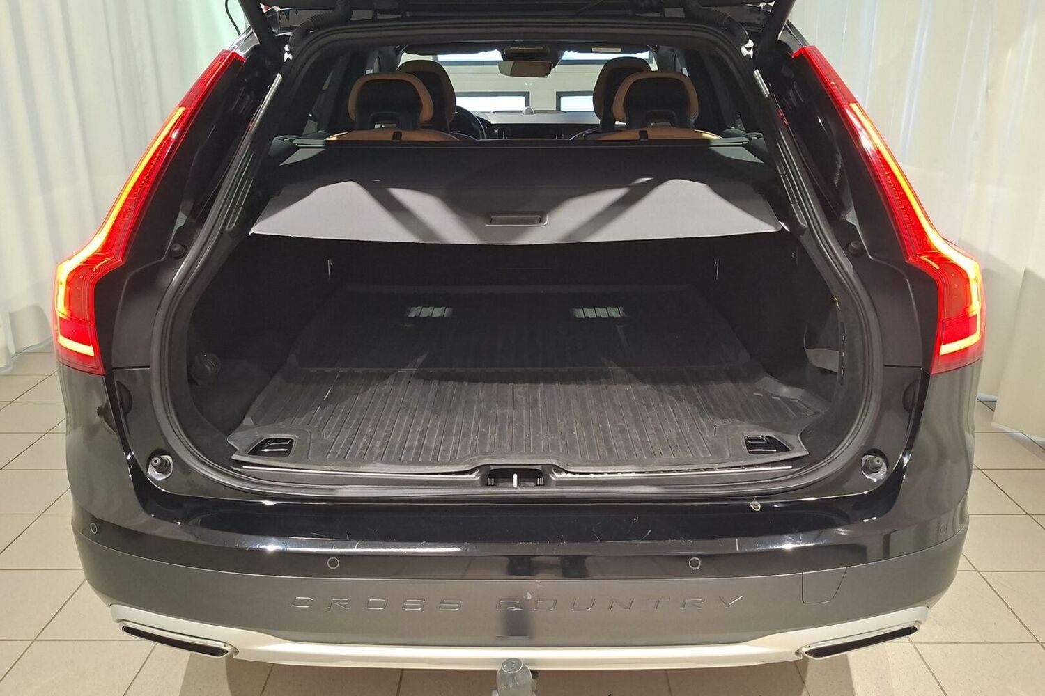 Volvo V90 Cross Country vaihtoauto