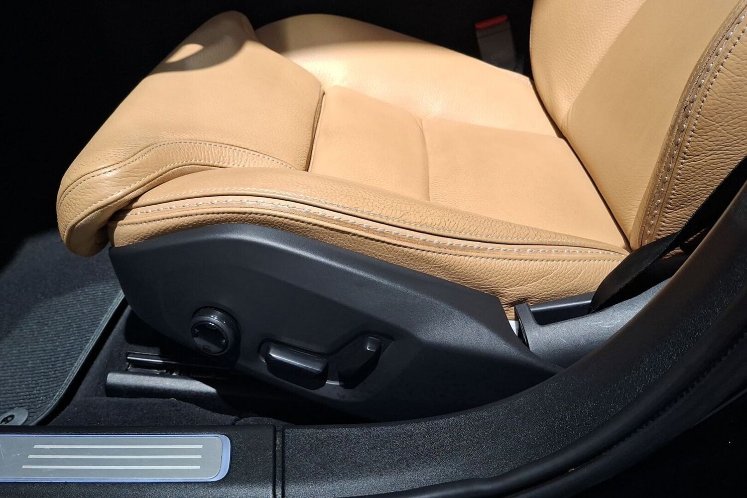 Volvo V90 Cross Country vaihtoauto