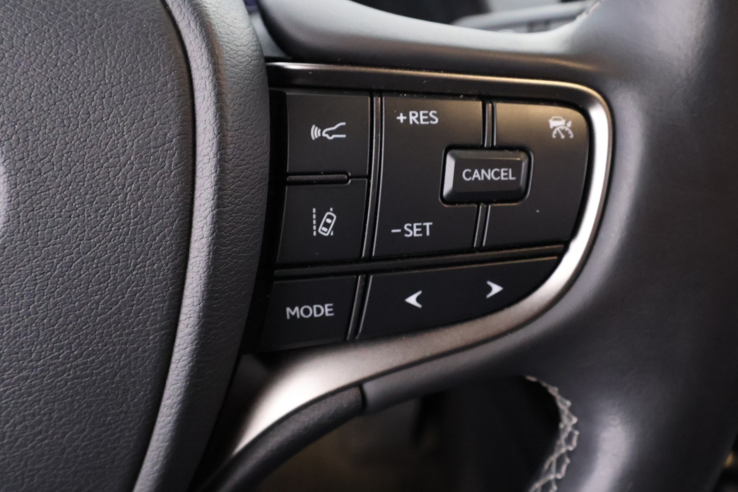 Lexus UX vaihtoauto