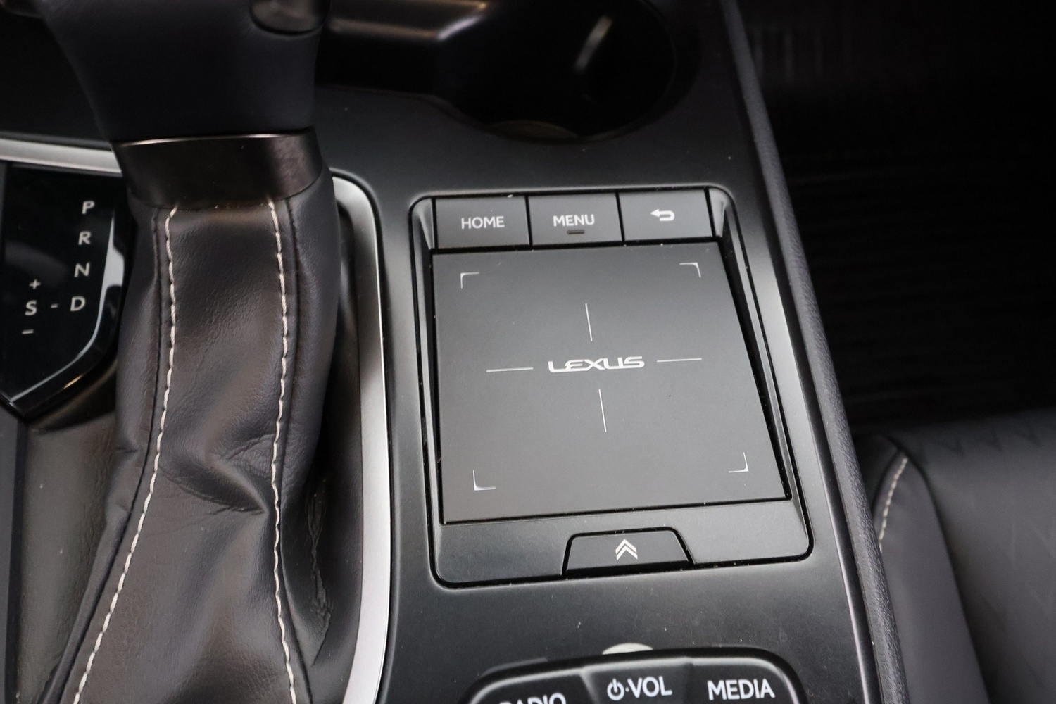 Lexus UX vaihtoauto